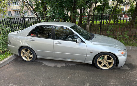 Toyota Altezza, 2000 год, 750 000 рублей, 5 фотография