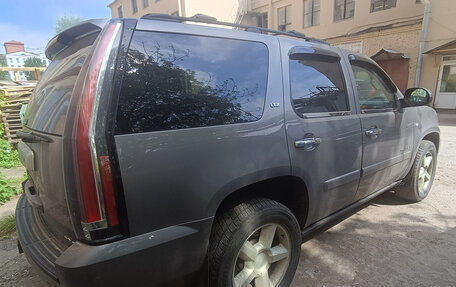 Chevrolet Tahoe III, 2008 год, 1 750 000 рублей, 2 фотография