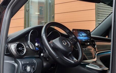 Mercedes-Benz V-Класс, 2021 год, 3 000 000 рублей, 6 фотография