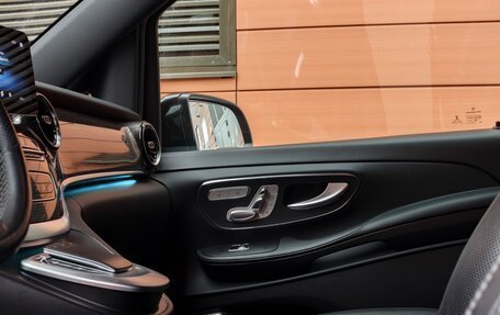 Mercedes-Benz V-Класс, 2021 год, 3 000 000 рублей, 7 фотография