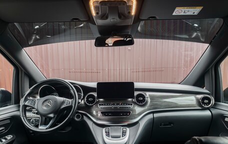 Mercedes-Benz V-Класс, 2021 год, 3 000 000 рублей, 12 фотография