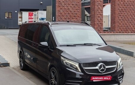Mercedes-Benz V-Класс, 2021 год, 3 000 000 рублей, 15 фотография