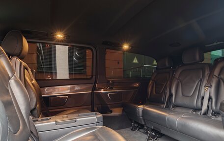 Mercedes-Benz V-Класс, 2021 год, 3 000 000 рублей, 17 фотография