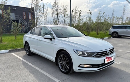 Volkswagen Passat B8 рестайлинг, 2017 год, 1 895 000 рублей, 3 фотография