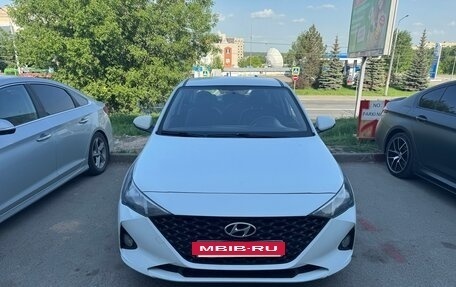 Hyundai Solaris II рестайлинг, 2020 год, 850 000 рублей, 2 фотография