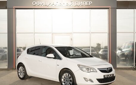 Opel Astra J, 2014 год, 800 000 рублей, 1 фотография