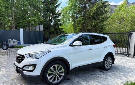 Hyundai Santa Fe III рестайлинг, 2013 год, 2 300 000 рублей, 1 фотография