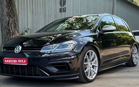 Volkswagen Golf R VII, 2019 год, 3 950 000 рублей, 1 фотография