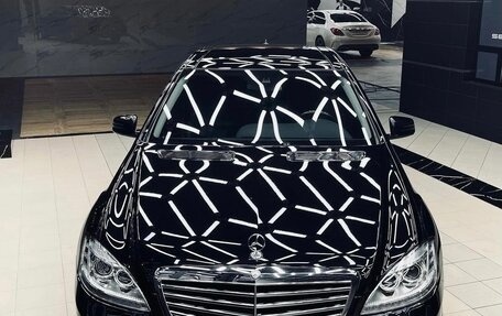 Mercedes-Benz S-Класс, 2011 год, 2 500 000 рублей, 1 фотография