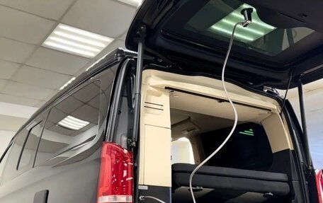 Mercedes-Benz V-Класс, 2018 год, 6 990 000 рублей, 5 фотография