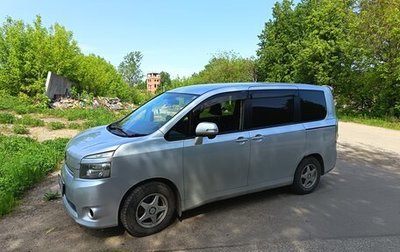 Toyota Voxy II, 2009 год, 1 150 000 рублей, 1 фотография