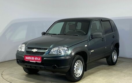 Chevrolet Niva I рестайлинг, 2017 год, 735 000 рублей, 1 фотография