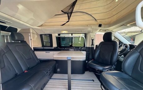 Mercedes-Benz V-Класс, 2018 год, 6 990 000 рублей, 15 фотография