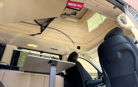 Mercedes-Benz V-Класс, 2018 год, 6 990 000 рублей, 20 фотография