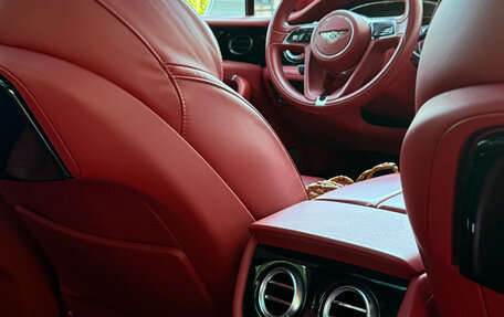 Bentley Bentayga I, 2018 год, 11 900 000 рублей, 17 фотография