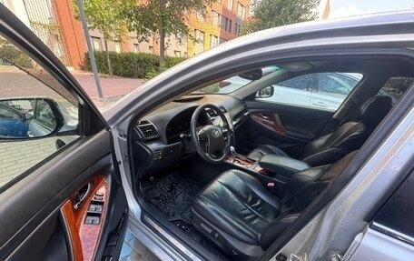 Toyota Camry, 2006 год, 1 350 000 рублей, 8 фотография