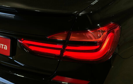 BMW 7 серия, 2017 год, 3 090 000 рублей, 14 фотография