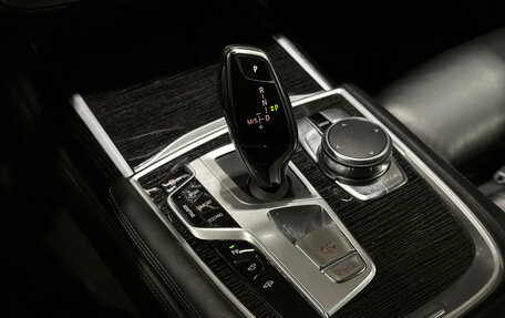 BMW 7 серия, 2017 год, 3 090 000 рублей, 22 фотография