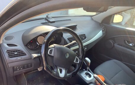 Renault Megane III, 2011 год, 650 000 рублей, 3 фотография