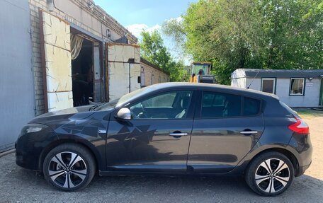Renault Megane III, 2011 год, 650 000 рублей, 2 фотография