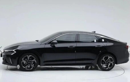 KIA K5, 2024 год, 2 300 000 рублей, 2 фотография