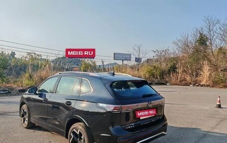 Volkswagen Tiguan, 2024 год, 3 900 000 рублей, 5 фотография