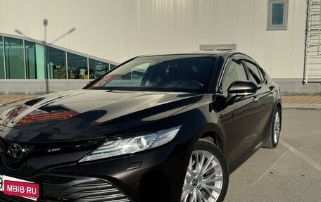 Toyota Camry, 2018 год, 2 830 000 рублей, 1 фотография