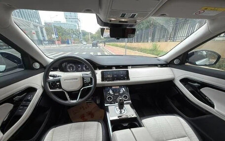 Land Rover Range Rover Evoque II, 2024 год, 4 700 000 рублей, 9 фотография