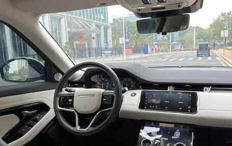 Land Rover Range Rover Evoque II, 2024 год, 4 700 000 рублей, 17 фотография