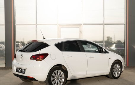 Opel Astra J, 2014 год, 800 000 рублей, 4 фотография