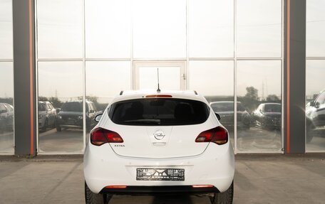 Opel Astra J, 2014 год, 800 000 рублей, 7 фотография