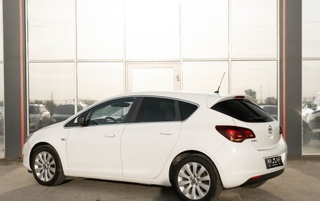 Opel Astra J, 2014 год, 800 000 рублей, 2 фотография