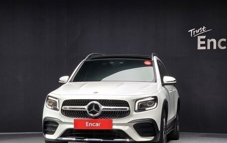 Mercedes-Benz GLB, 2022 год, 4 200 000 рублей, 3 фотография