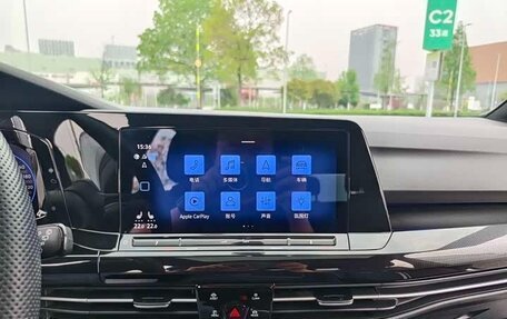 Volkswagen Golf VIII, 2023 год, 2 150 000 рублей, 11 фотография