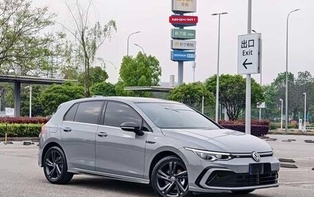 Volkswagen Golf VIII, 2023 год, 2 150 000 рублей, 3 фотография