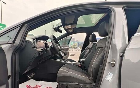 Volkswagen Golf VIII, 2023 год, 2 150 000 рублей, 16 фотография