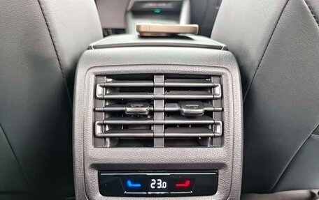 Volkswagen Golf VIII, 2023 год, 2 150 000 рублей, 18 фотография
