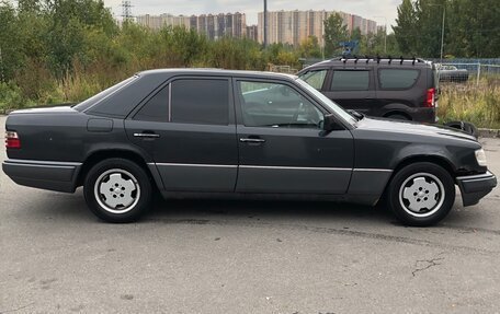 Mercedes-Benz E-Класс, 1994 год, 350 000 рублей, 6 фотография