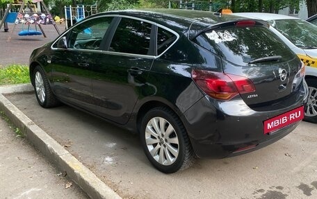 Opel Astra J, 2010 год, 570 000 рублей, 4 фотография