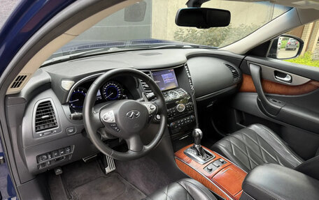 Infiniti QX70, 2013 год, 2 350 000 рублей, 6 фотография