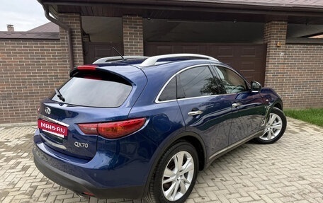 Infiniti QX70, 2013 год, 2 350 000 рублей, 5 фотография