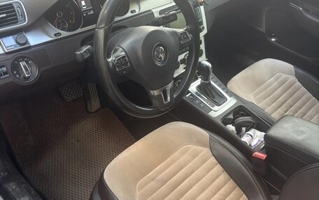 Volkswagen Passat B7, 2013 год, 1 370 000 рублей, 4 фотография