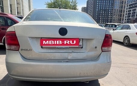 Volkswagen Polo VI (EU Market), 2011 год, 550 000 рублей, 2 фотография