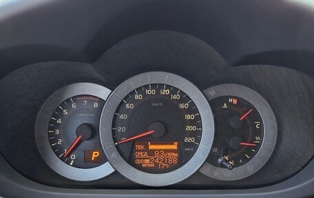 Toyota RAV4, 2011 год, 1 490 000 рублей, 19 фотография