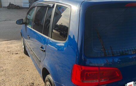 Volkswagen Touran III, 2010 год, 1 050 000 рублей, 7 фотография