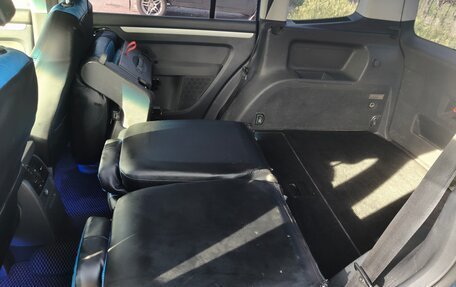 Volkswagen Touran III, 2010 год, 1 050 000 рублей, 12 фотография