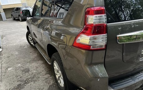 Toyota Land Cruiser Prado 150 рестайлинг 2, 2015 год, 4 890 000 рублей, 4 фотография