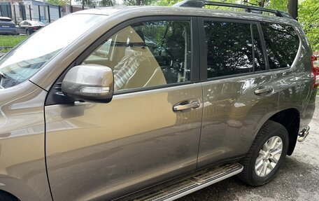 Toyota Land Cruiser Prado 150 рестайлинг 2, 2015 год, 4 890 000 рублей, 5 фотография