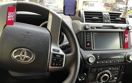 Toyota Land Cruiser Prado 150 рестайлинг 2, 2015 год, 4 890 000 рублей, 10 фотография