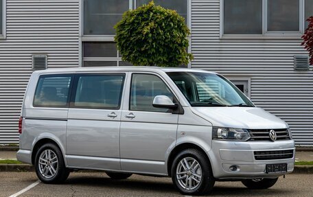 Volkswagen Multivan T5, 2012 год, 1 895 000 рублей, 3 фотография